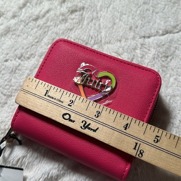 Juicy Couture Hot Pink Flash Love Mode Faux Leather Small Zip Around Wallet NEW - Picture 8 of 11